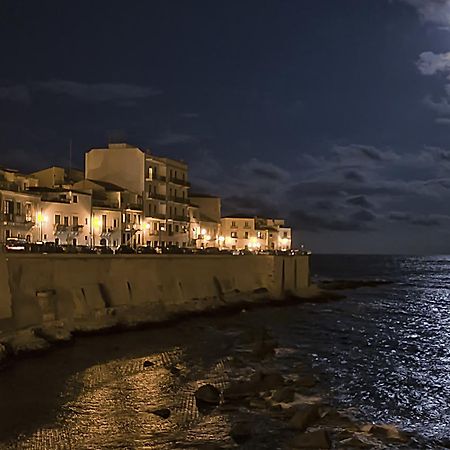 B&B Via Cavour 32 Syracuse Екстер'єр фото
