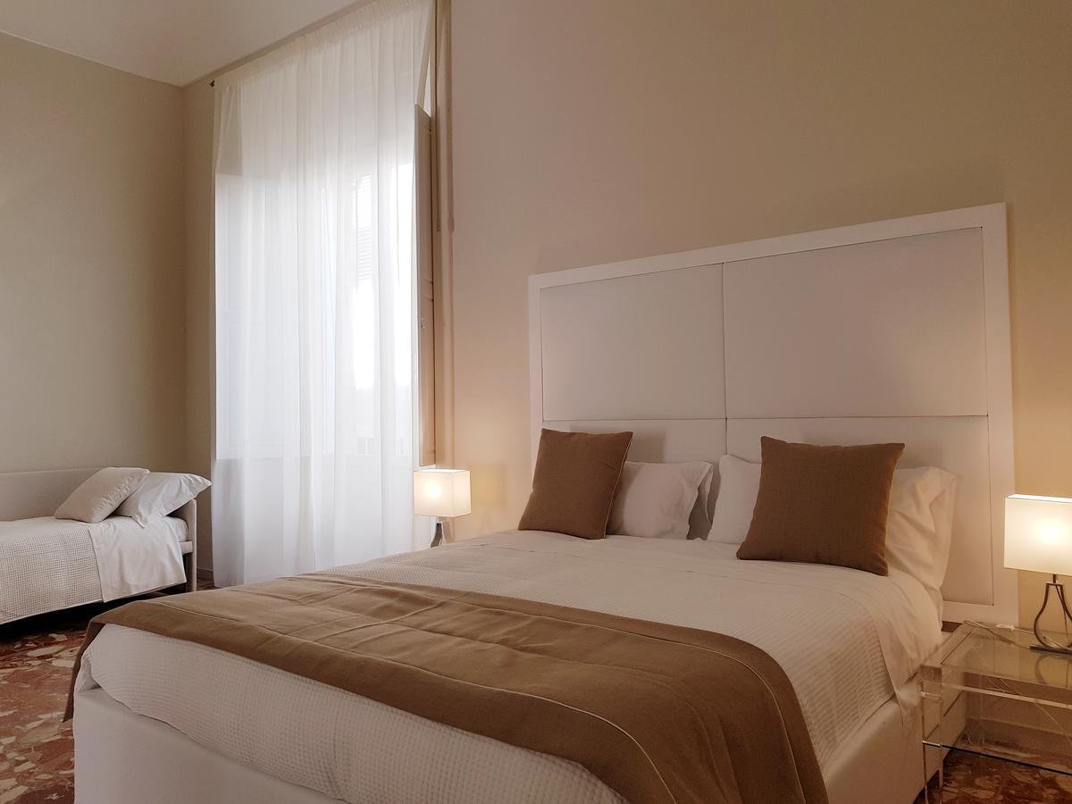 B&B Via Cavour 32 Syracuse Екстер'єр фото
